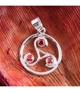 925 silver Triskel pendant with garnet stones